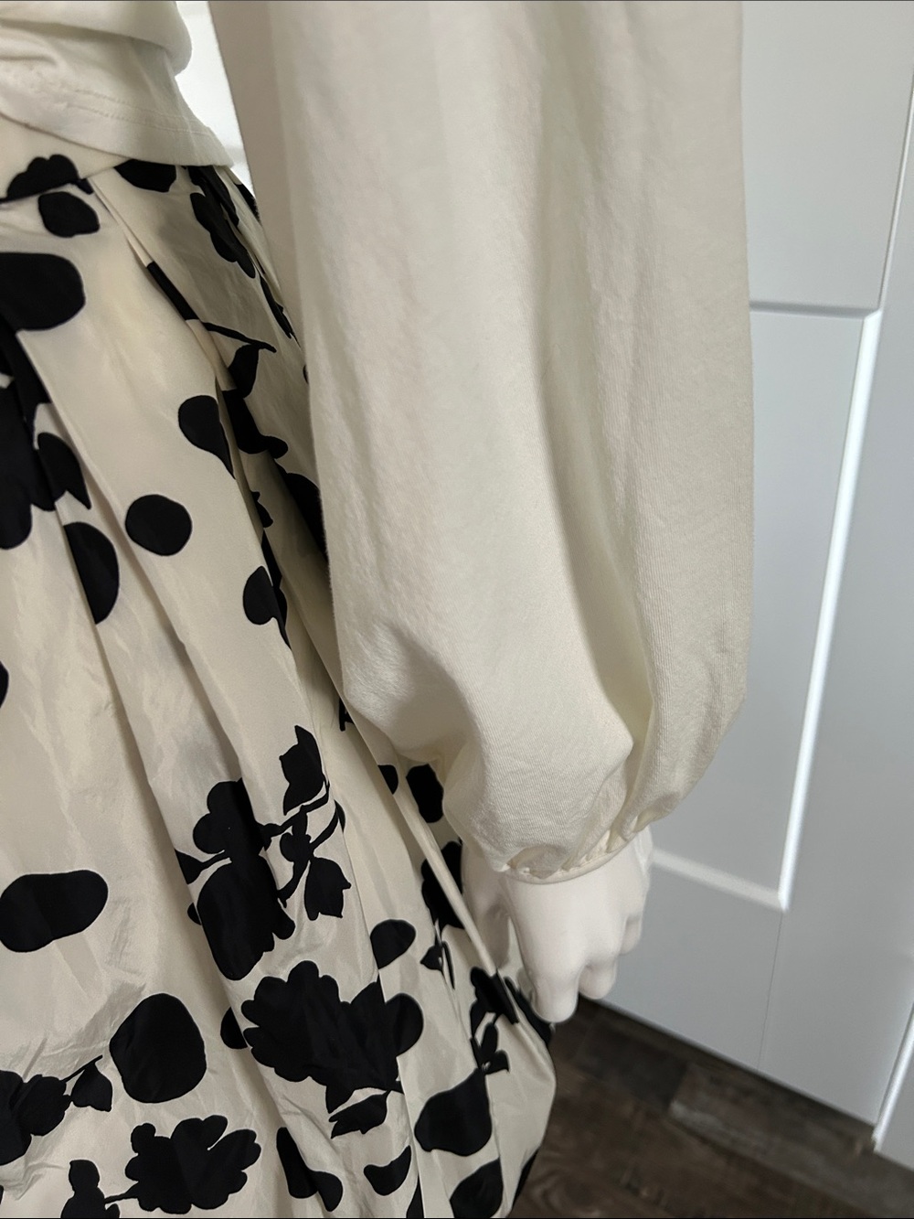 NATION LTD Giorgio Flouncetop in Porcelain | Size Small | New With Tags - Picture 5 of 16